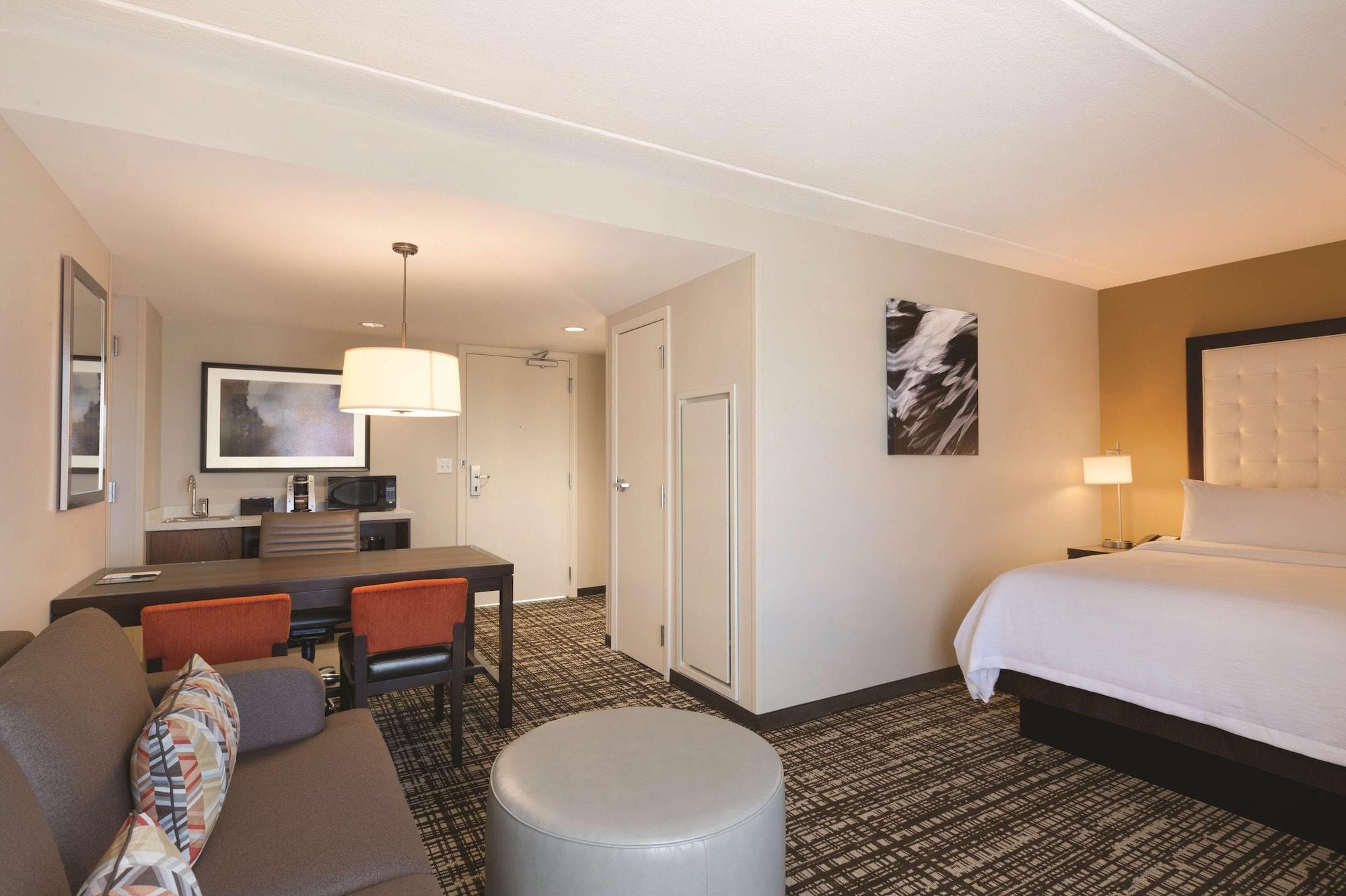 Embassy Suites Oklahoma City Downtown/Medical Center Экстерьер фото