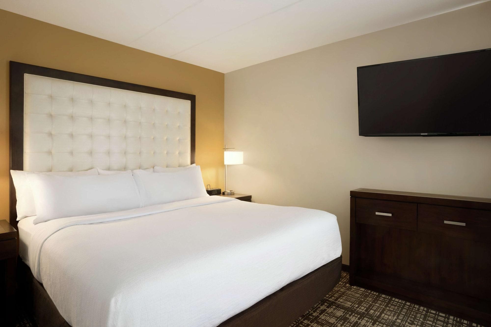 Embassy Suites Oklahoma City Downtown/Medical Center Экстерьер фото